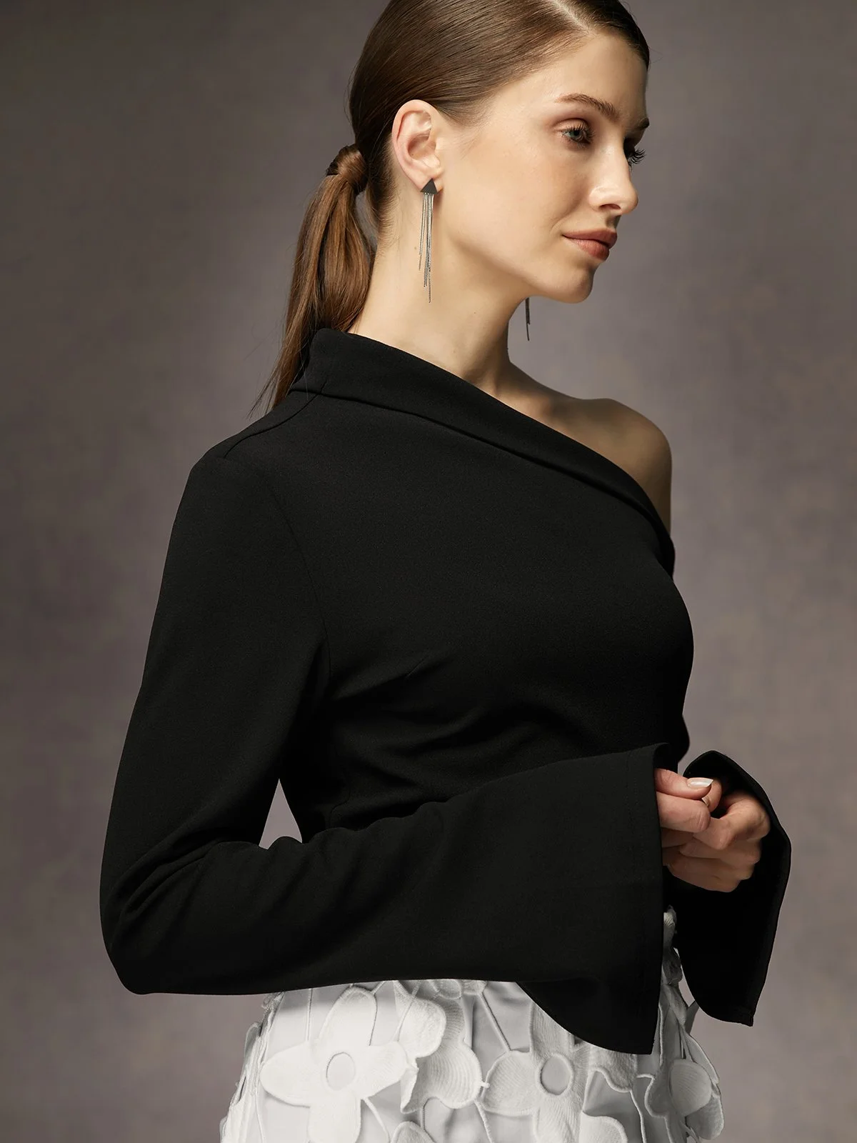 High Elasticity Elegant Asymmetrical Tight Long Sleeve Shirt