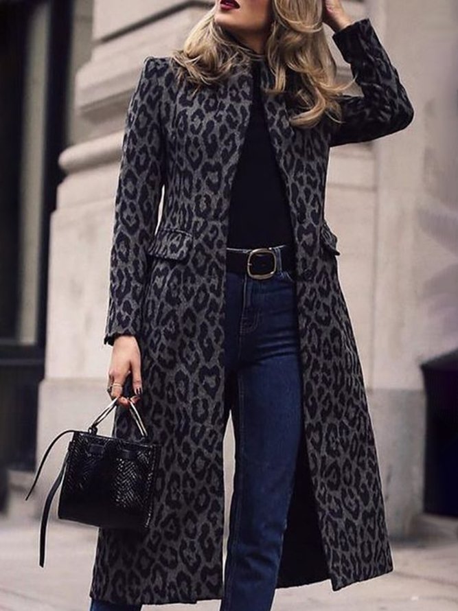 Simple Statement gular Fit Leopard Outerwear